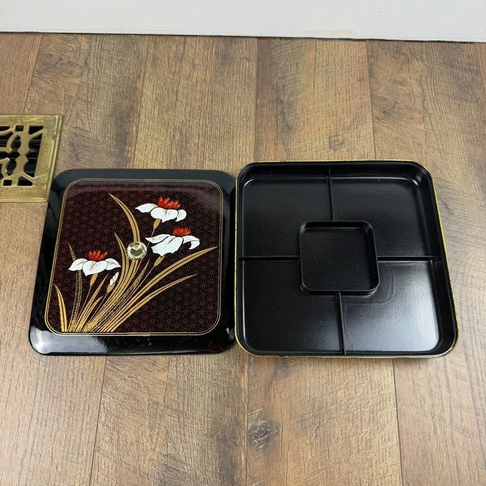 Vintage Japanese Black Lacquer Bento Box Gold Iris Floral‎ Divided Tray Lid